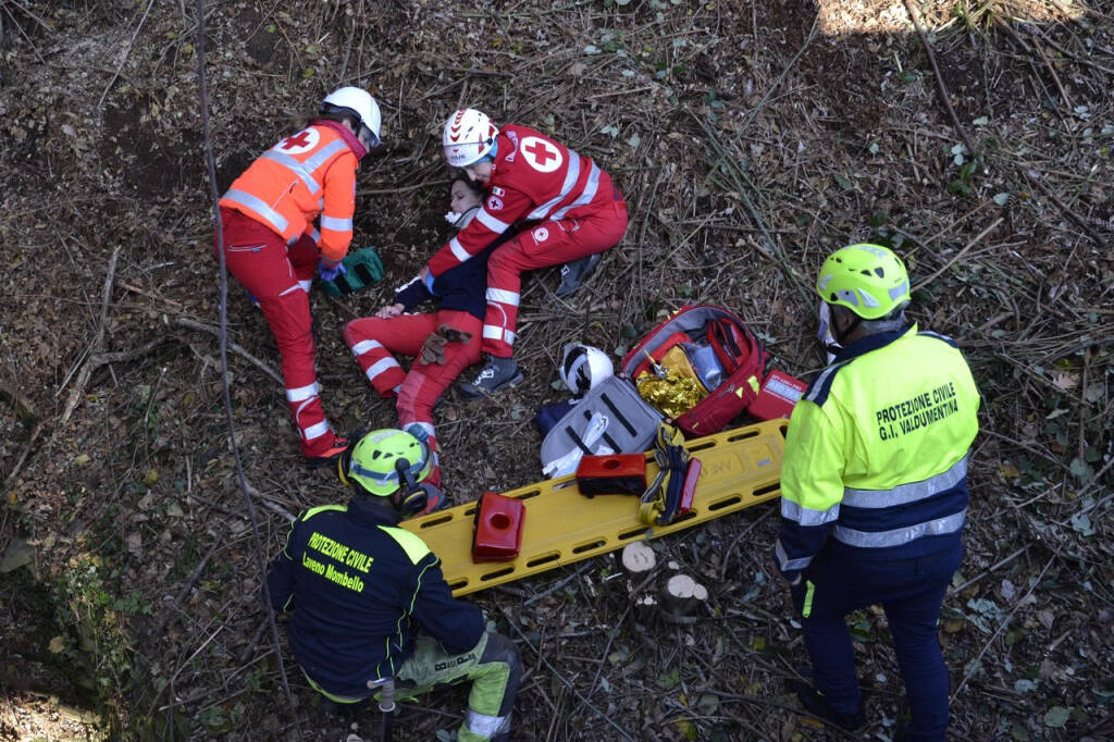 Mesenzana esercitazione croce rossa protezione civile