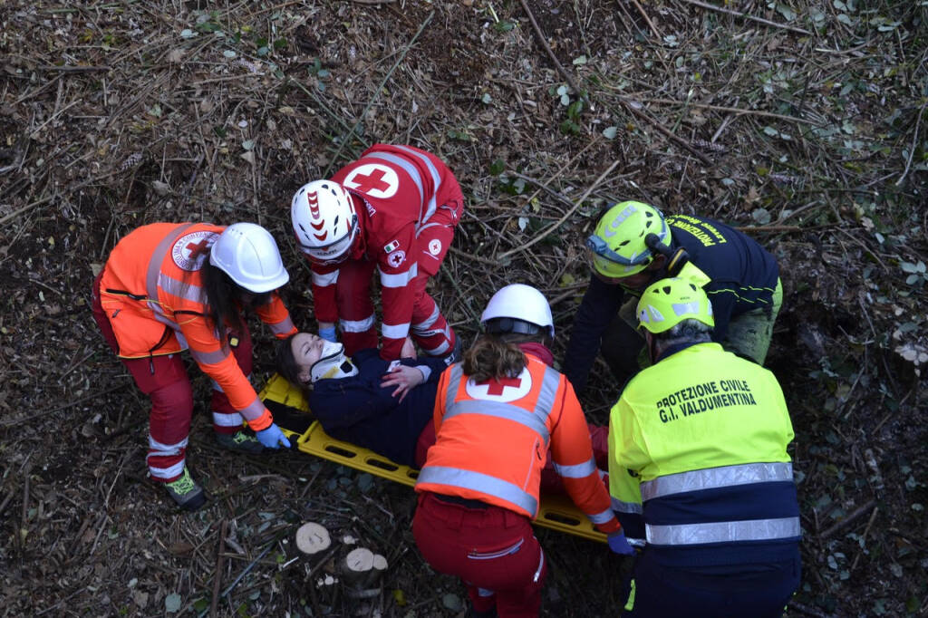 Mesenzana esercitazione croce rossa protezione civile