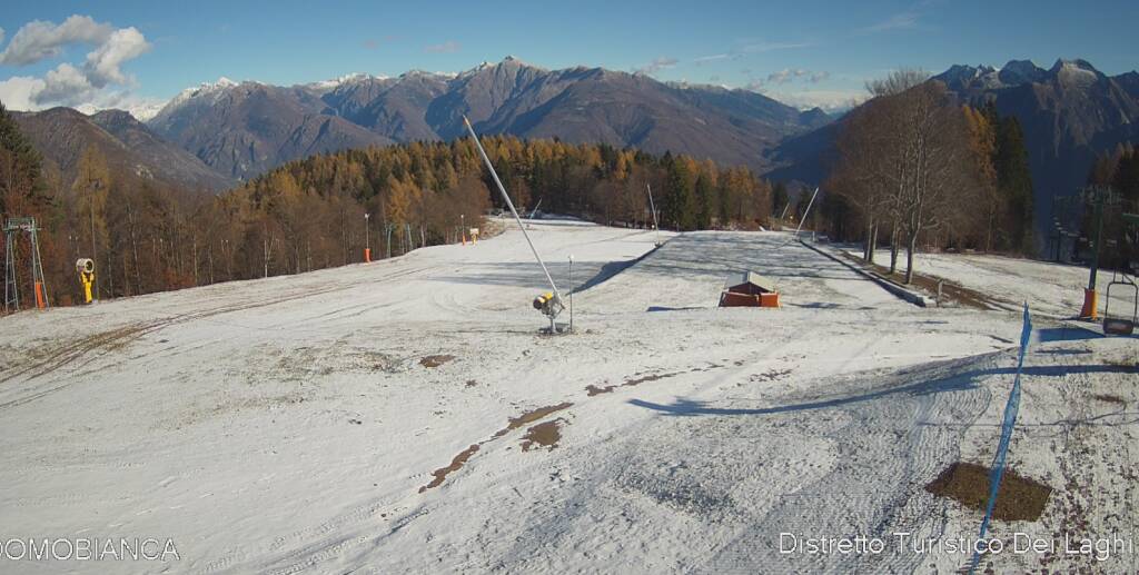 Neve sulle montagne dell’Ossola: la spolverata dà inizio all'attesa dell’inverno