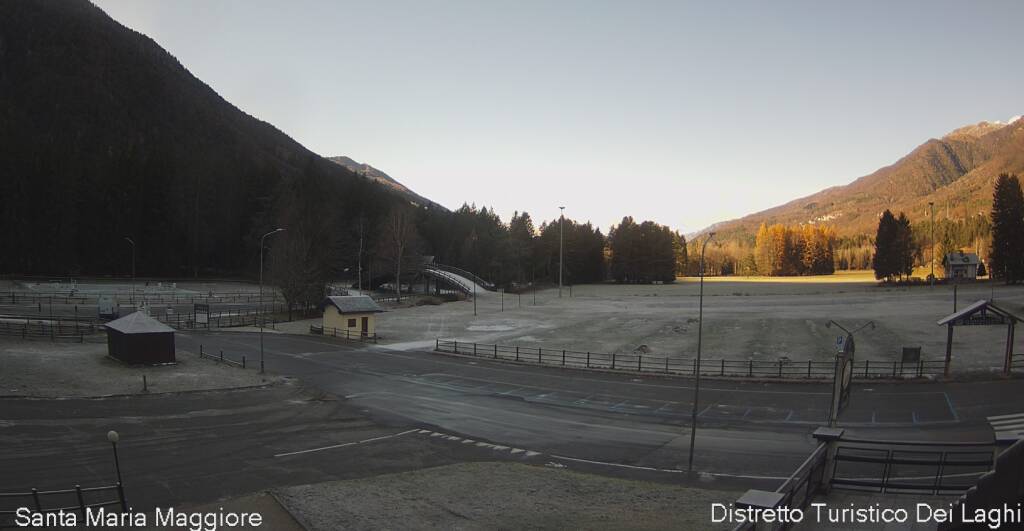 Neve sulle montagne dell’Ossola: la spolverata dà inizio all'attesa dell’inverno