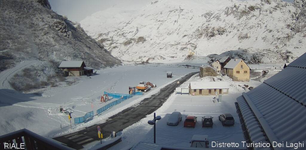 Neve sulle montagne dell’Ossola: la spolverata dà inizio all'attesa dell’inverno