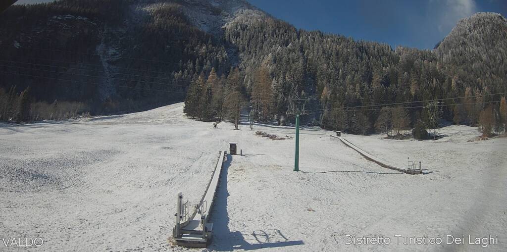 Neve sulle montagne dell’Ossola: la spolverata dà inizio all'attesa dell’inverno
