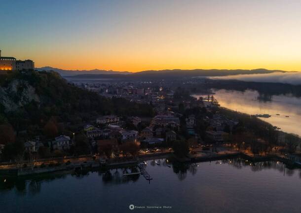 Rocca di Angera all'alba - Franco Incorvaia