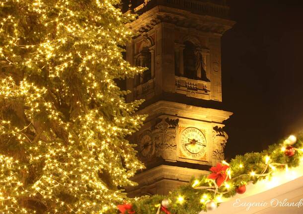 I Giardini Estensi illuminati per Natale 2025 nelle foto di Eugenio Orlando