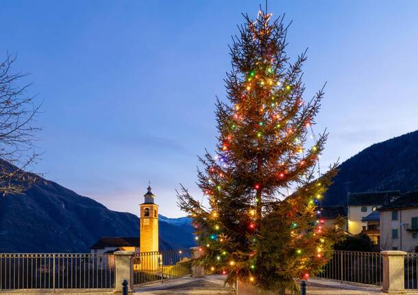 I sapori di Crodo scendono in strada per i Presepi sull'acqua - - Natale con gusto 2025 