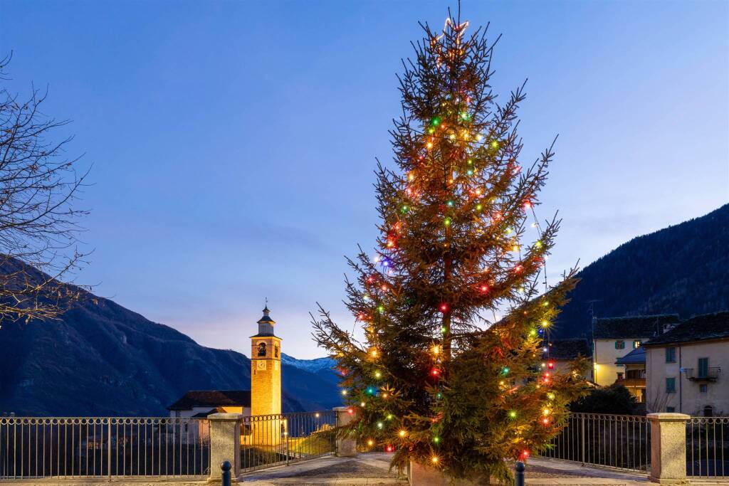 I sapori di Crodo scendono in strada per i Presepi sull'acqua - - Natale con gusto 2025 