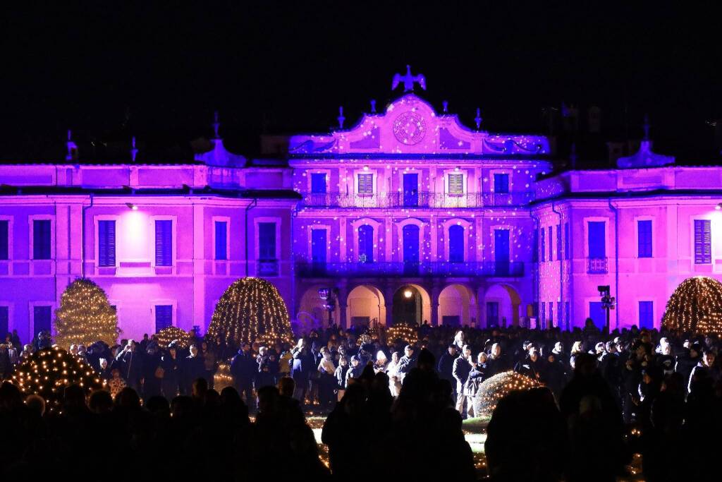 Luci a Natale in provincia di Varese