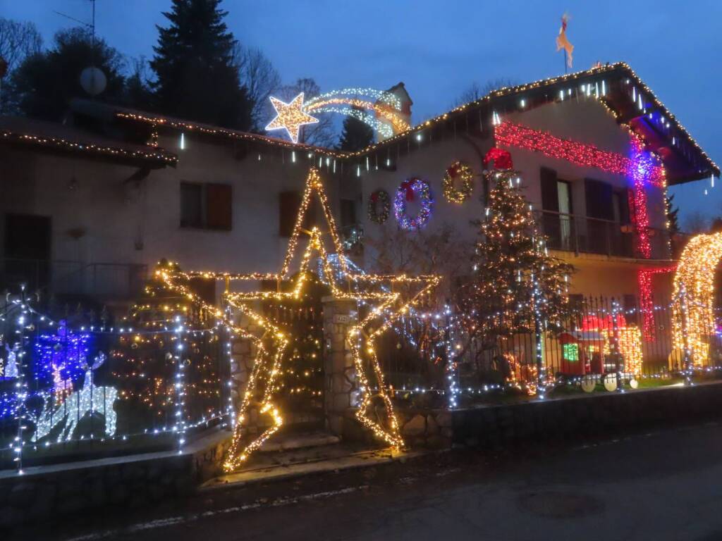 Luci a Natale in provincia di Varese