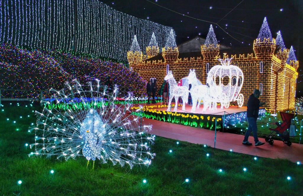 Luci a Natale in provincia di Varese