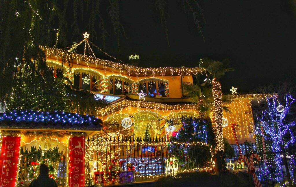 Luci a Natale in provincia di Varese