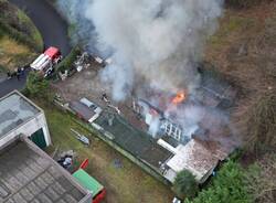 Fiamme in una rimessa a Brissago Valtravaglia