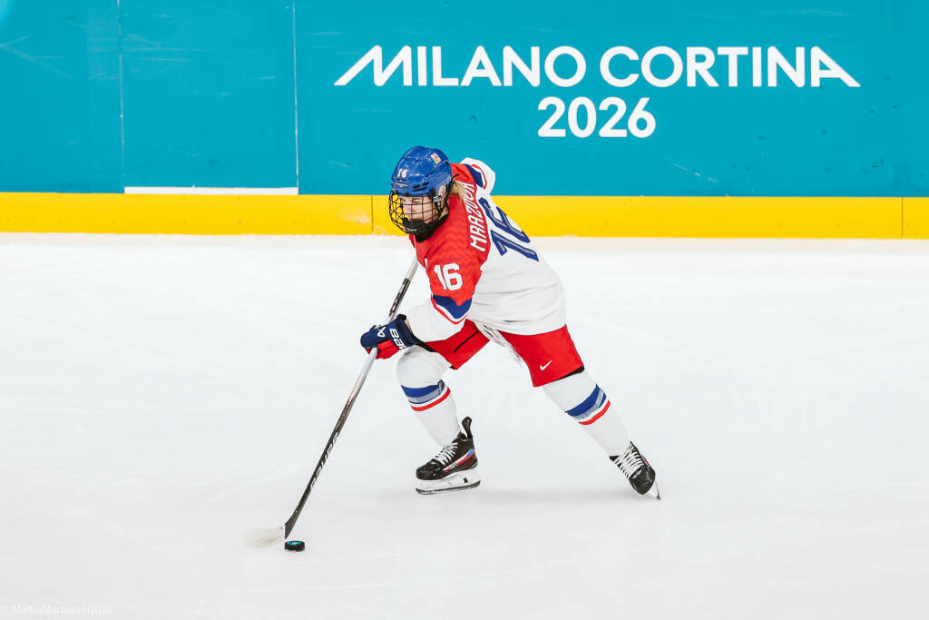 Jutta Leerdam, l\'hockey, lo speed skating: cronaca di un giorno alle Olimpiadi