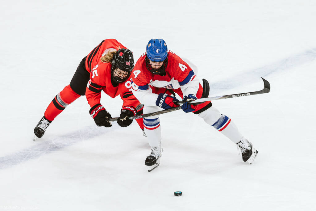 Jutta Leerdam, l\'hockey, lo speed skating: cronaca di un giorno alle Olimpiadi