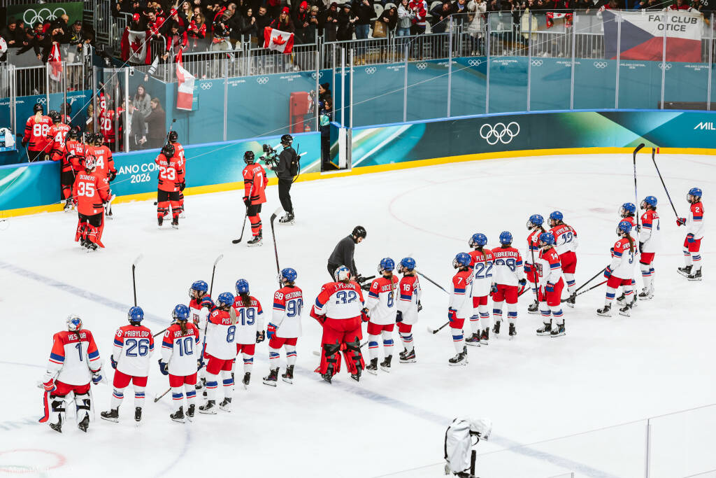 Jutta Leerdam, l\'hockey, lo speed skating: cronaca di un giorno alle Olimpiadi