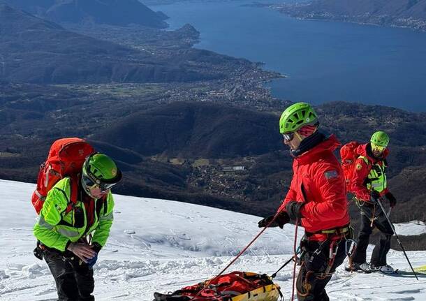 Esercitazione del soccorso alpino a Dumenza