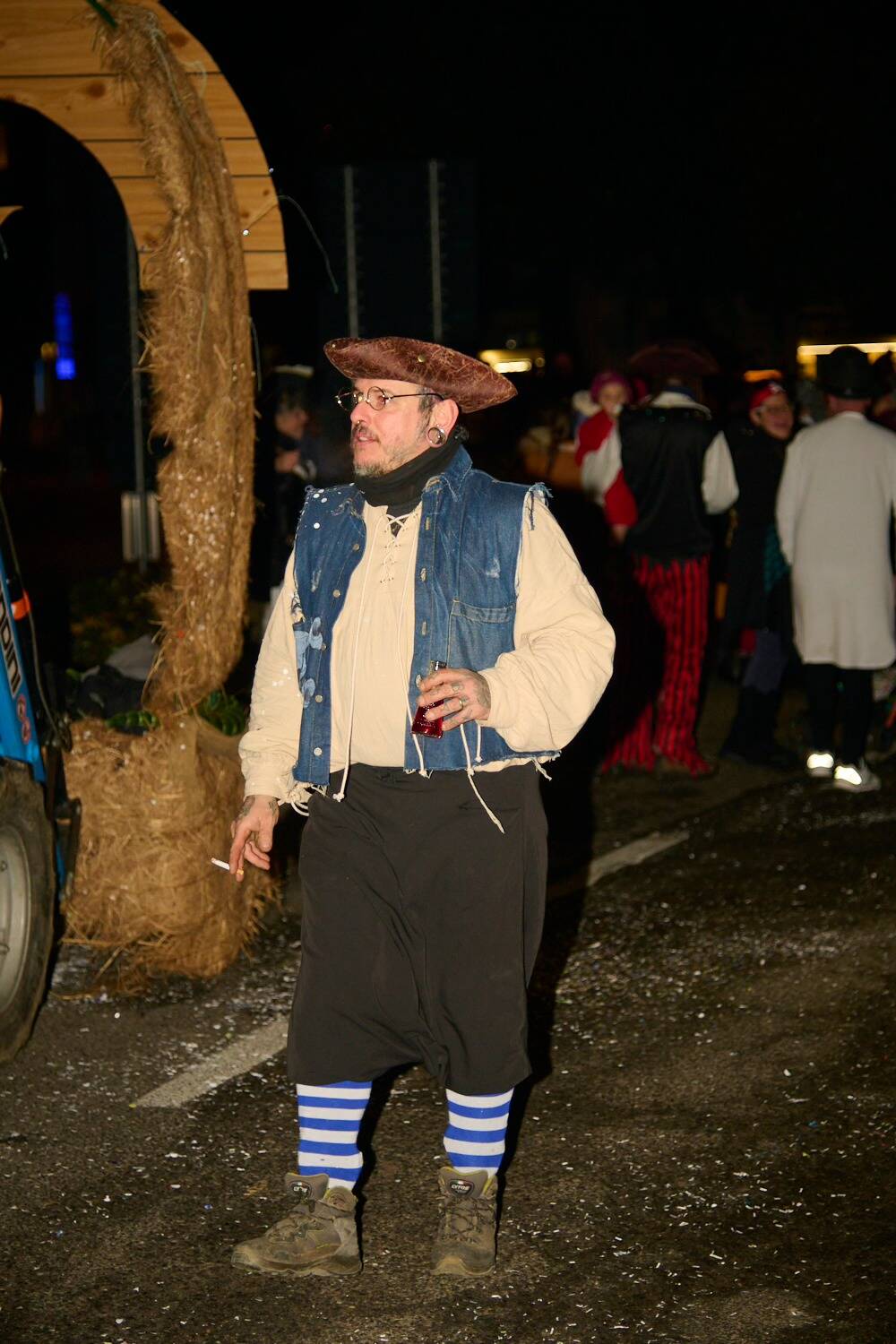Carnevale 2026 di sera a Laveno Mombello 