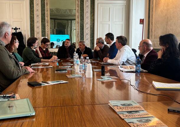 presentazione latitudini teatro periferico