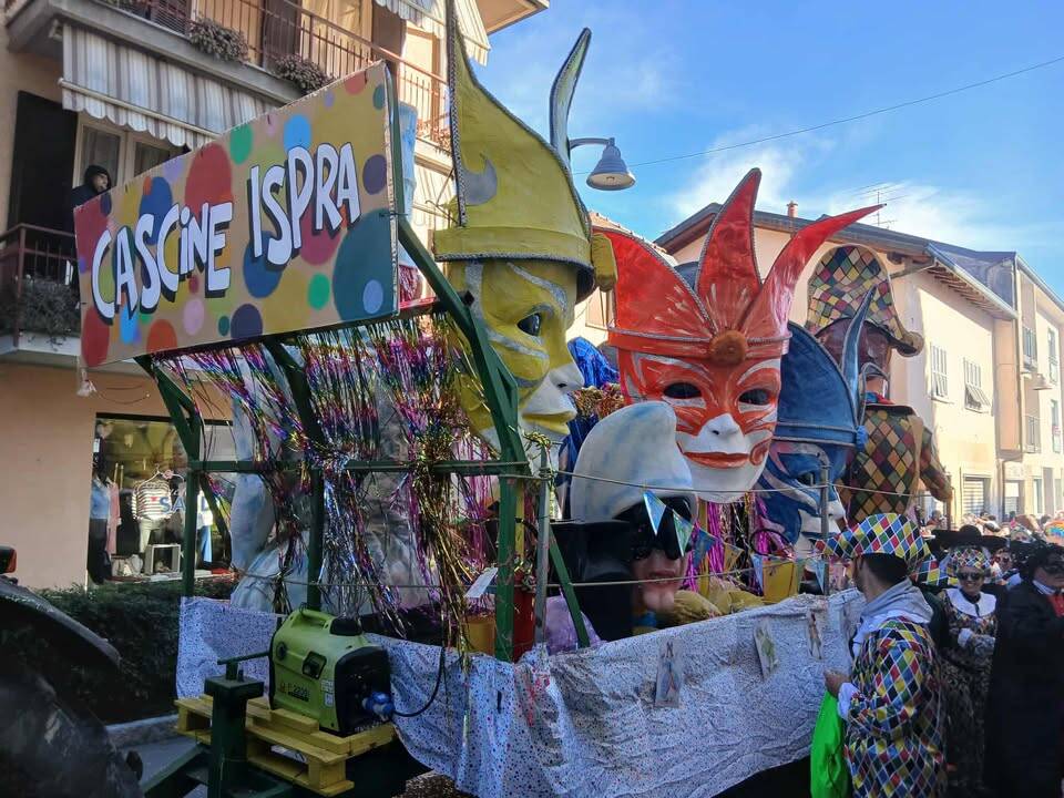 Sfilata carnevalesca a Ispra - foto di Simone Manenti