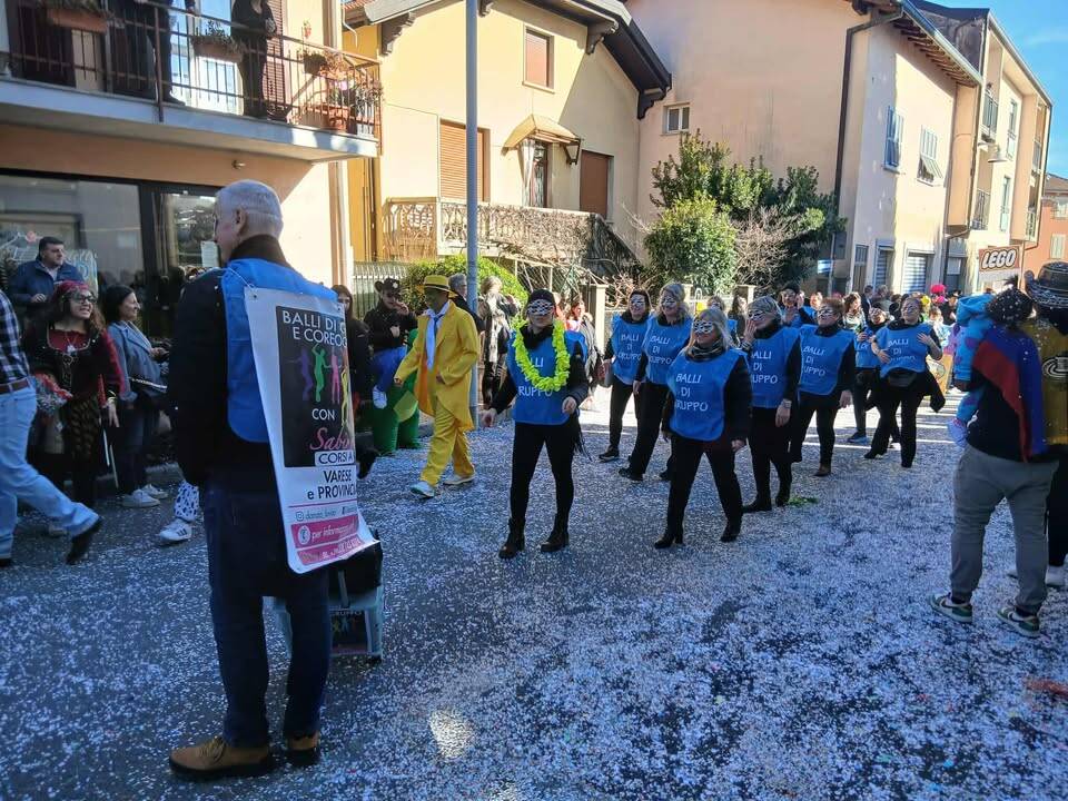Sfilata carnevalesca a Ispra - foto di Simone Manenti