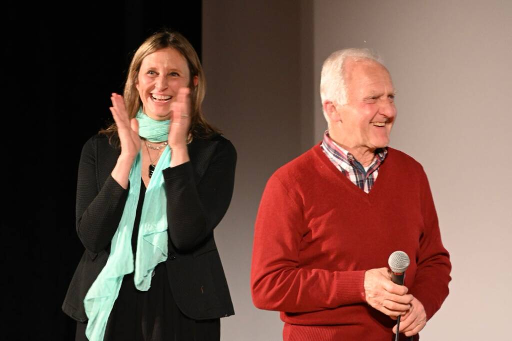 "Alleniamo la gentilezza" al teatro di Besozzo
