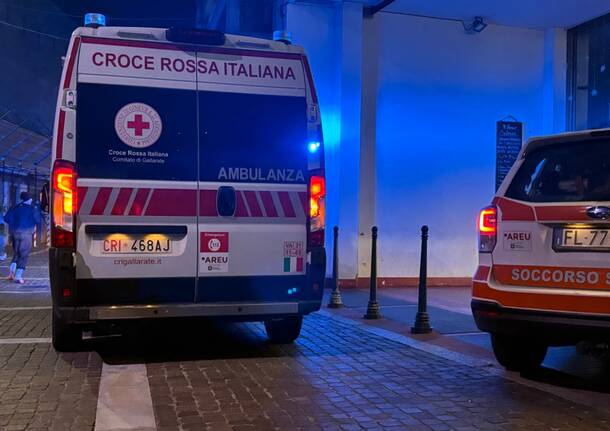 Ambulanza automedica notte centro storico