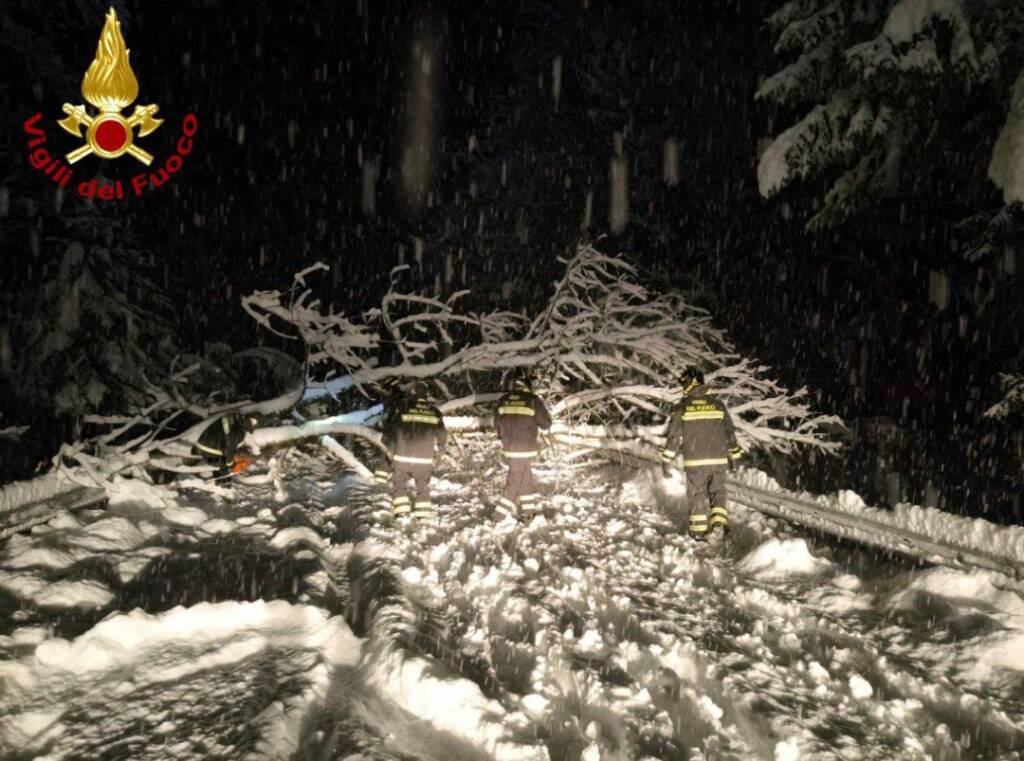 Maxi nevicata nel Vco, decine di interventi nella notte tra sabato e domenica