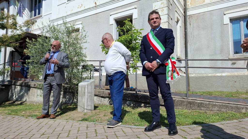Gemonio, una targa in memoria di Giuseppe Di Matteo alle scuole medie