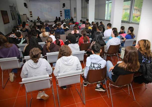 Cittiglio - Scuola sicura - foto di Flaviano Ossola