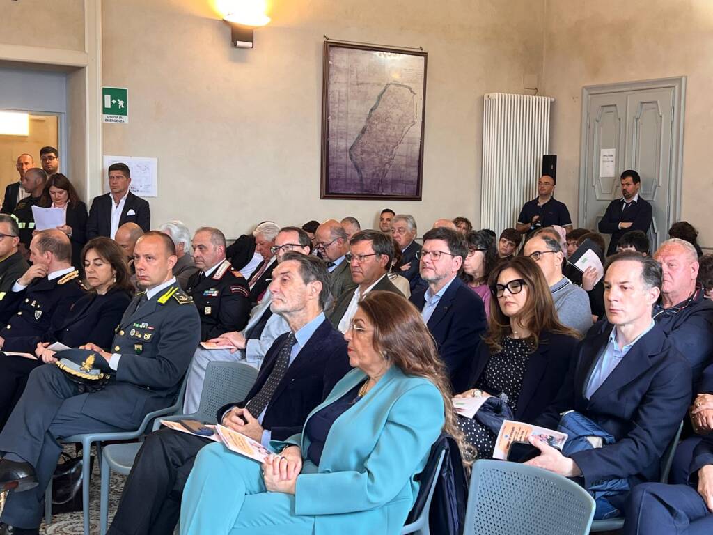 Il presidente della Regione Lombardia Attilio Fontana a Villa Frua in ricordo dei giovani agenti caduti in servizio