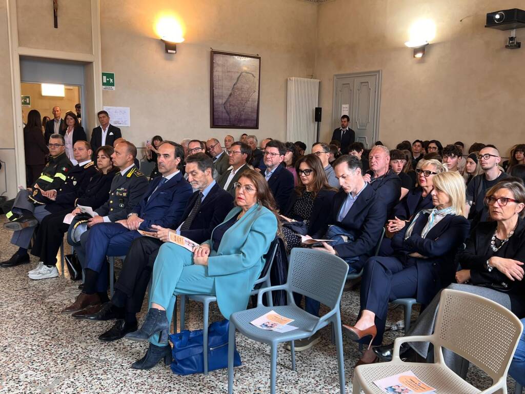 Il presidente della Regione Lombardia Attilio Fontana a Villa Frua in ricordo dei giovani agenti caduti in servizio