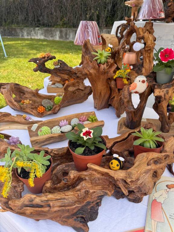 Oltre 6.000 visitatori per "Artigiani in Fiore": il lungolago di Ispra fa il pieno