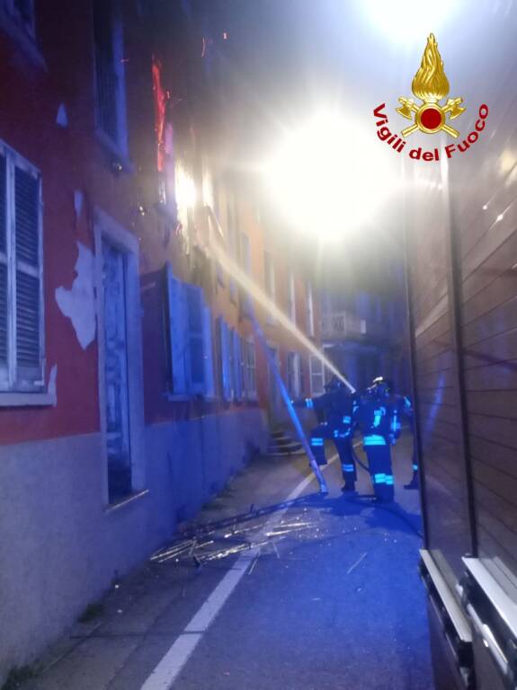 Incendio in via Huber a Germignaga