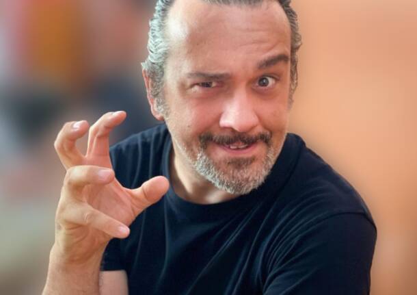 Terra e Laghi Festival fa tappa a Sesto Calende: un viaggio comico e poetico con le \"Storie da Bar\"