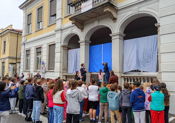 arcumeggia e i bambini delle primarie