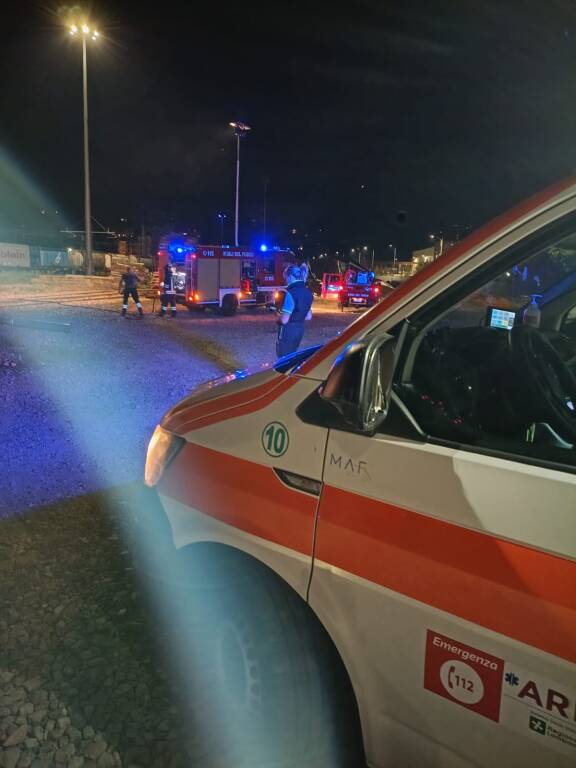 Incendio nella notte in zona Stazione a Luino