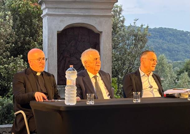 Gemonio, il convegno su Papa Ratzinger