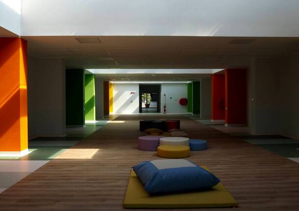 Inaugurazione scuola Carnago (foto di Loredana Cassetta)