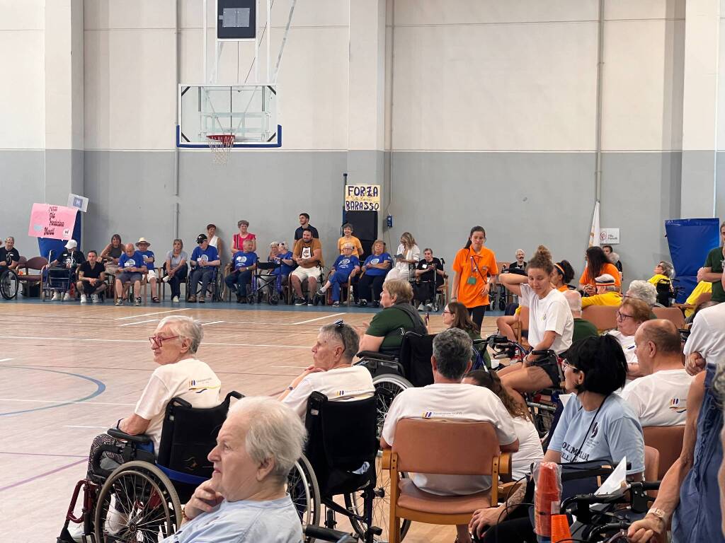 Le Olimpiadi della terza età di Laveno con ospite Renato Pozzetto 