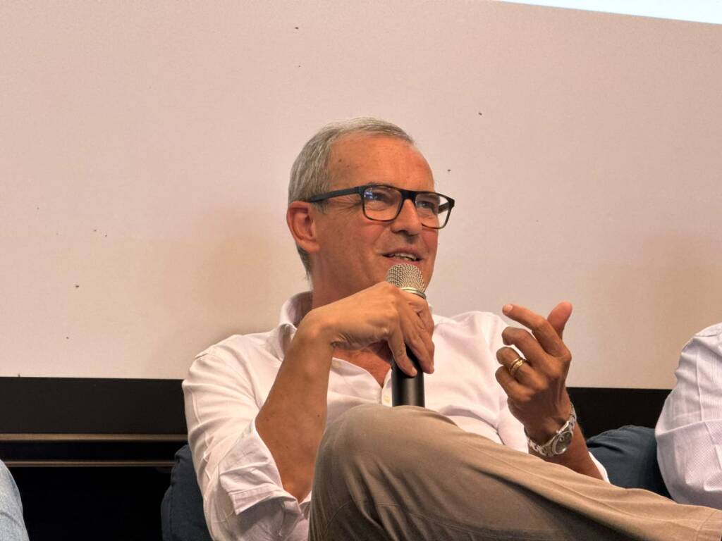 Comprare vicino, vendere lontano: perché conviene esserci