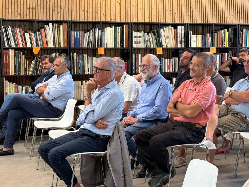 Comprare vicino, vendere lontano: perché conviene esserci