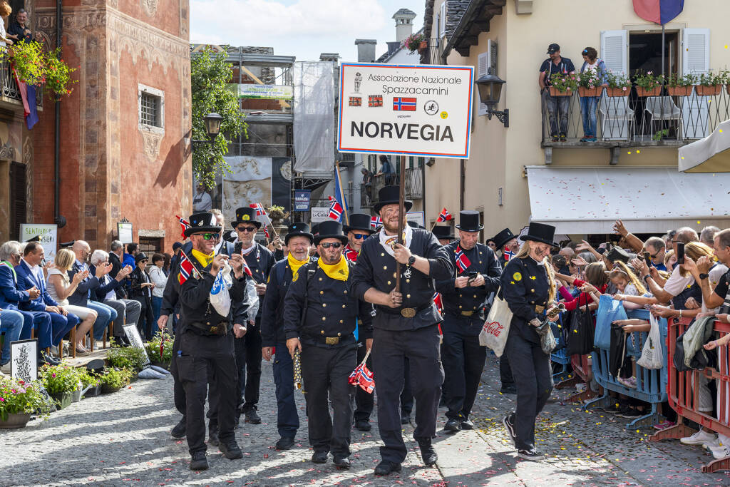 Raduno Internazionale dello Spazzacamino in Valle Vigezzo