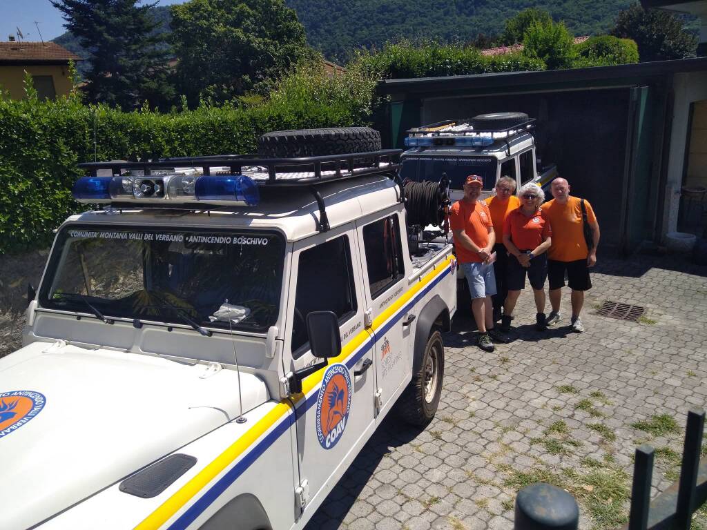 La missione antincendio dei volontari di Comunità montana valli del Verbano in Sardegna