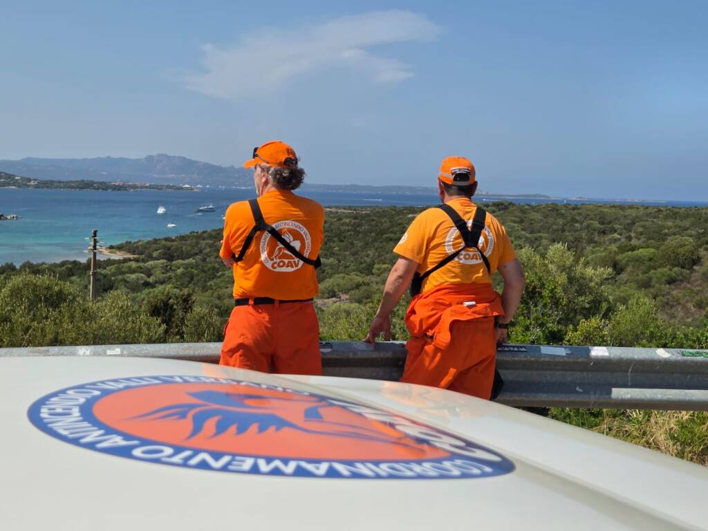 La missione antincendio dei volontari di Comunità montana valli del Verbano in Sardegna