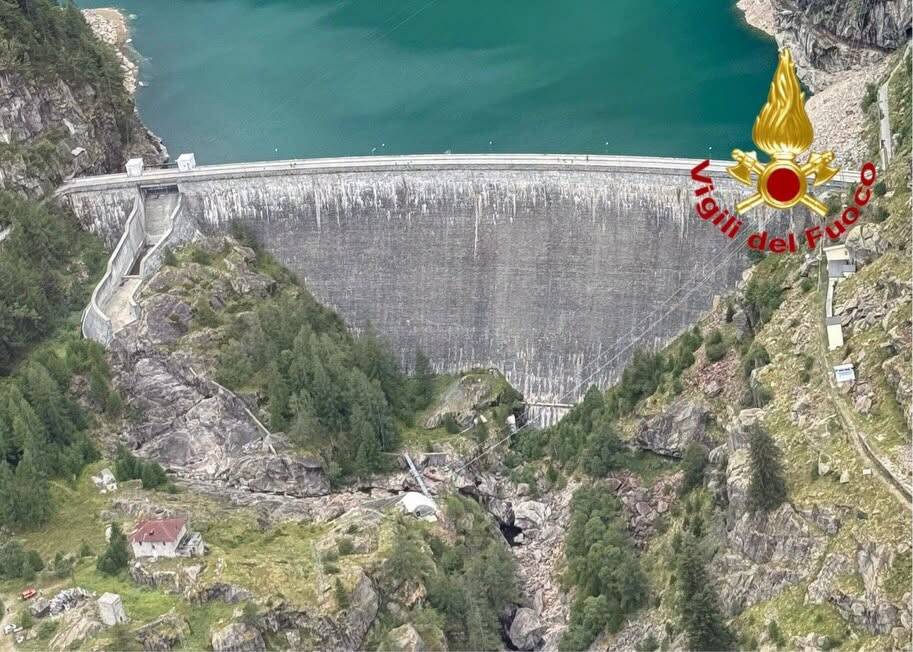 Cade ultraletggero: due morti in Valle Antrona