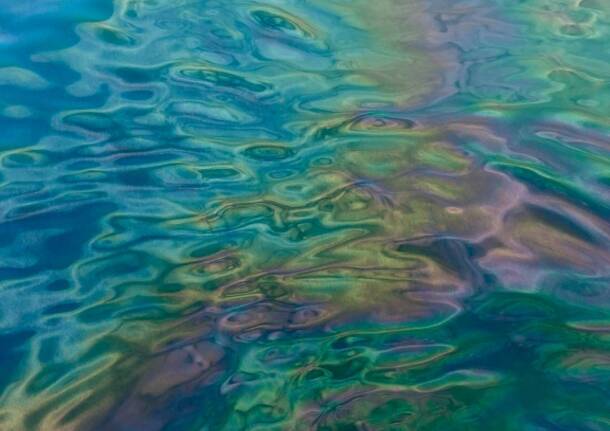 Sversamento di carburante nel Verbano