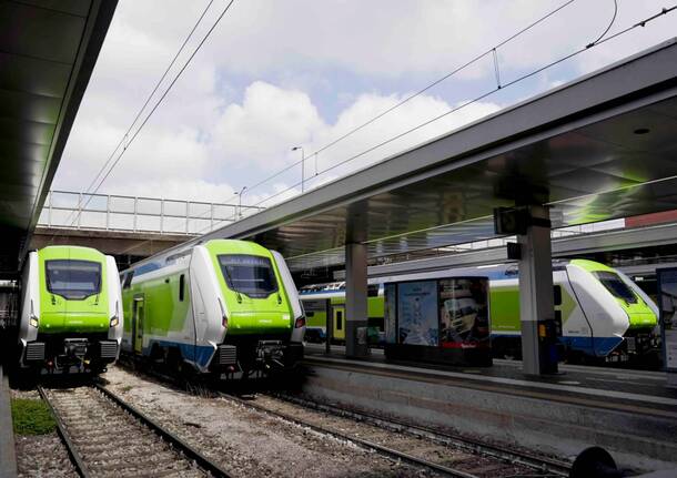 trenord stazione porta garibaldi milano