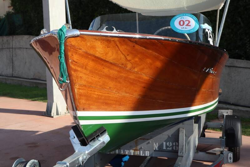 Motoscafi storici sul lago Maggiore