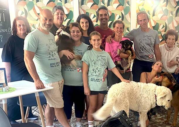 Cuveglio - Arrivo traversata alpina con i cani