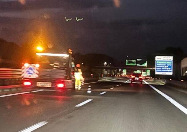 lavori autostradali autostrada notte