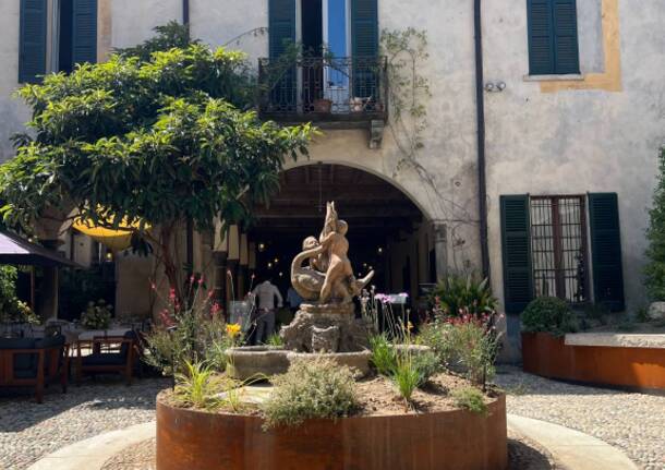 cortile centro storico varese